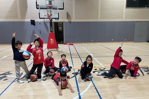  学生篮球爱好者如何从总决赛中学到团队合作：实战经验与策略解析
